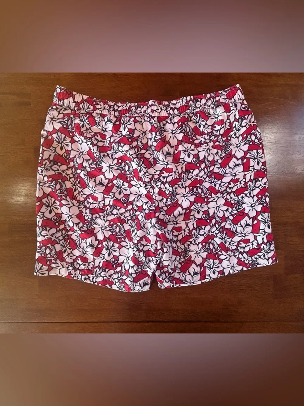Vineyard Vines Whale Print 7” Swim Trunks